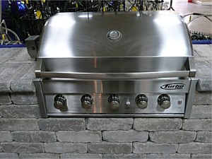 Outdoor Kitchens & Grills